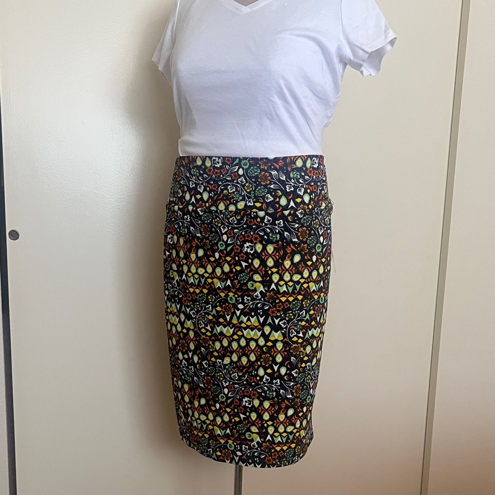 Brand New LuLaRoe Cassie Colorful Women's Pencil Skirt XL